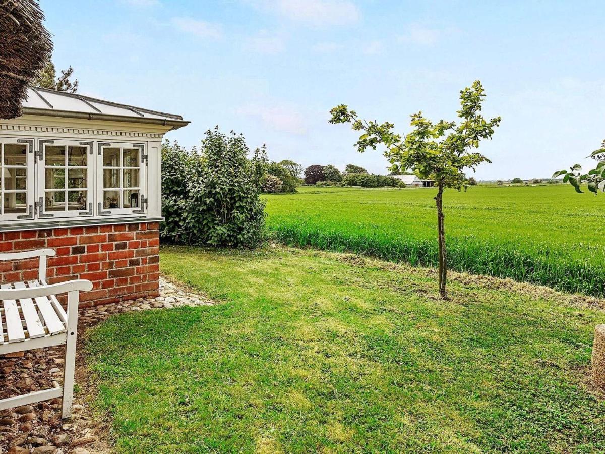 4 Person Holiday Home In T Nder Tønder Exteriör bild