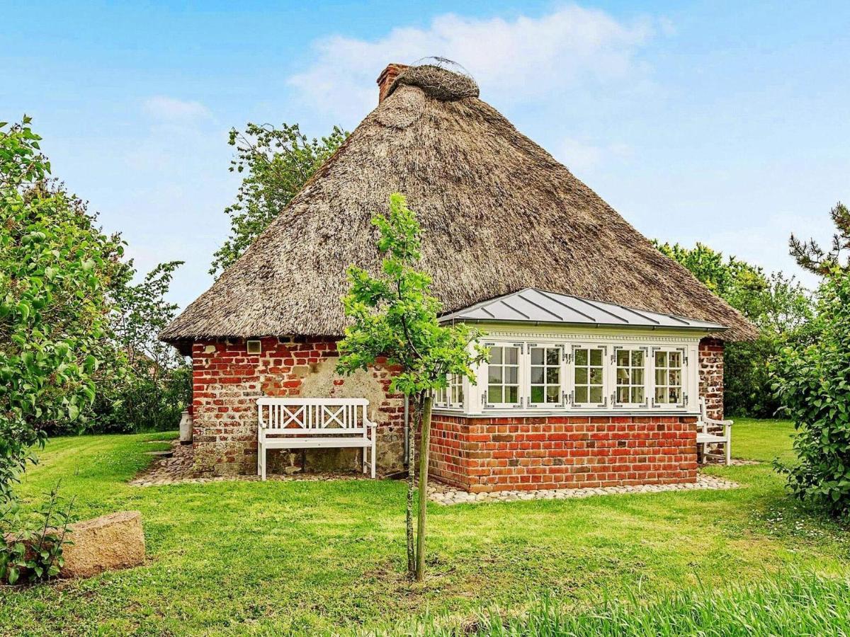 4 Person Holiday Home In T Nder Tønder Exteriör bild