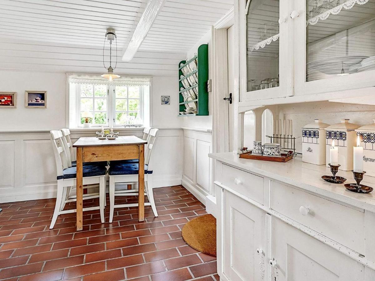 4 Person Holiday Home In T Nder Tønder Exteriör bild