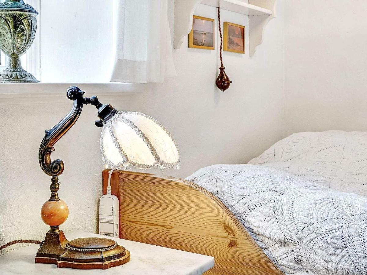 4 Person Holiday Home In T Nder Tønder Exteriör bild